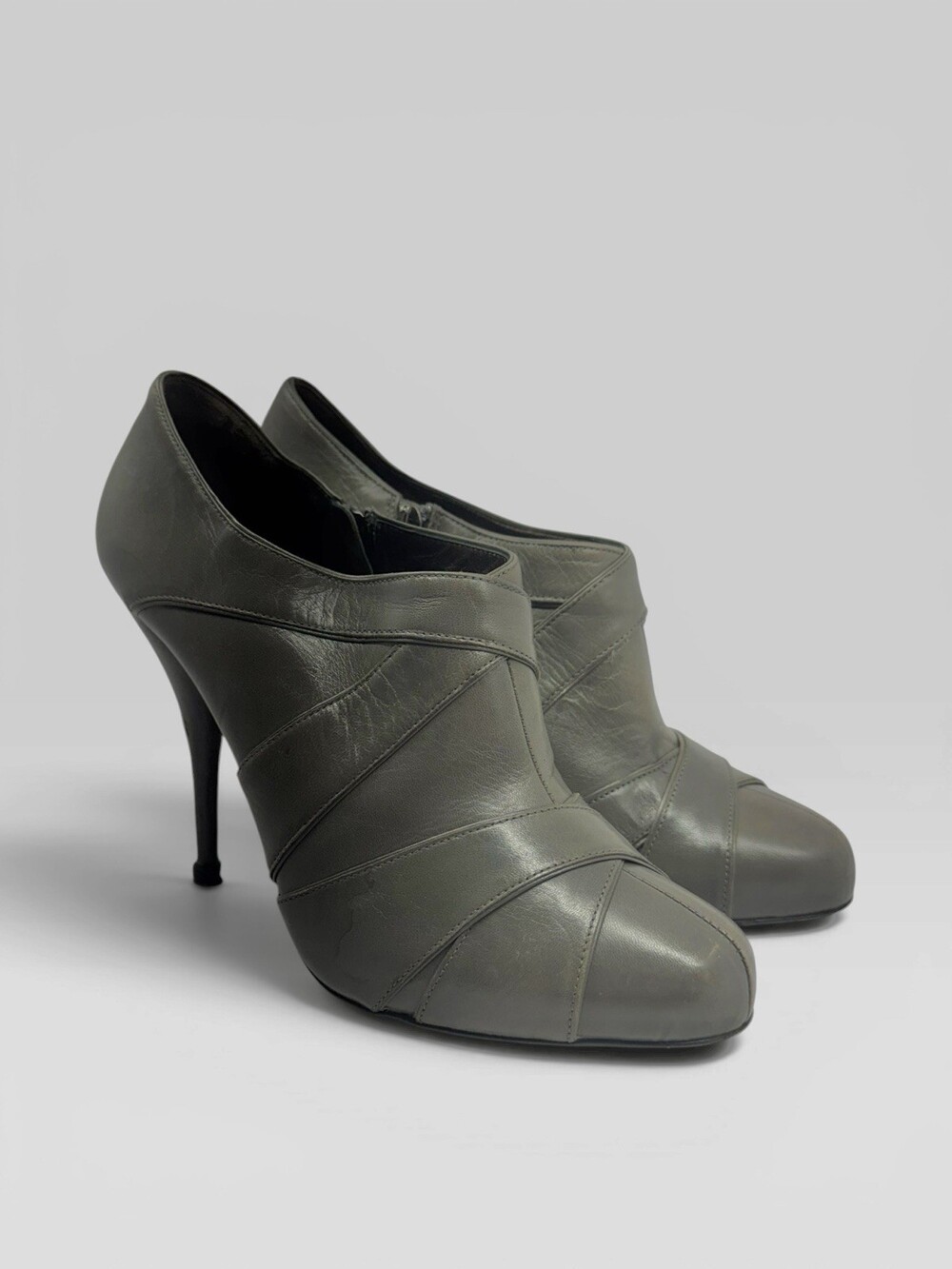 Miu Miu Gray Leather Pumps Zip Closure Round Toe Stiletto Heel US 8